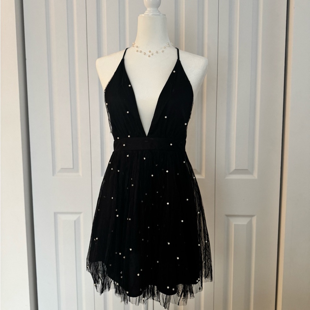Luxxel Elegant Black Dress
